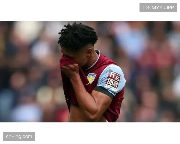 伯恩茅斯中场伤病制约轮换 亚当斯库克预计四月复出